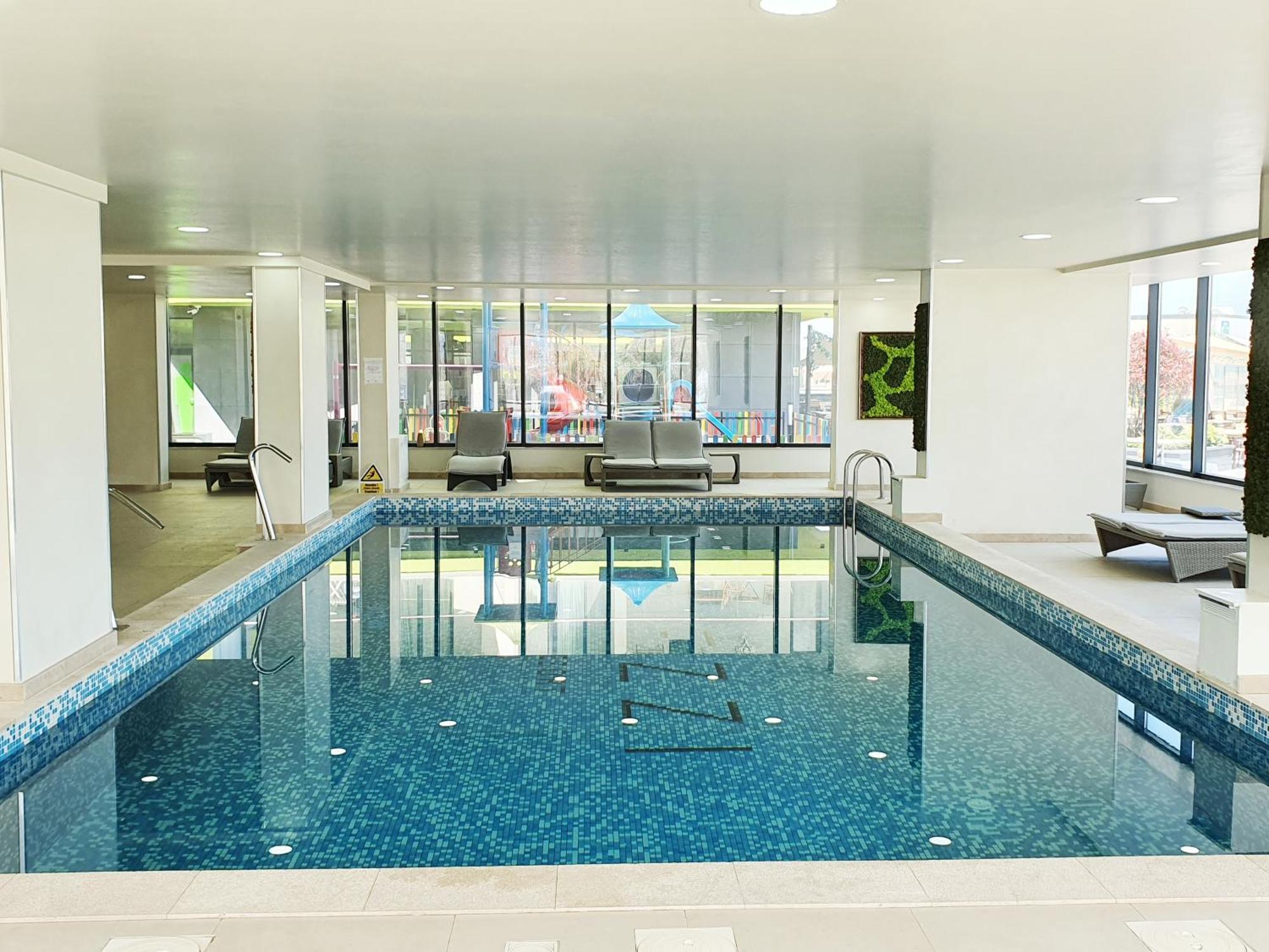 Purple Onyx - Pool & Spa Beach Resort Năvodari Esterno foto