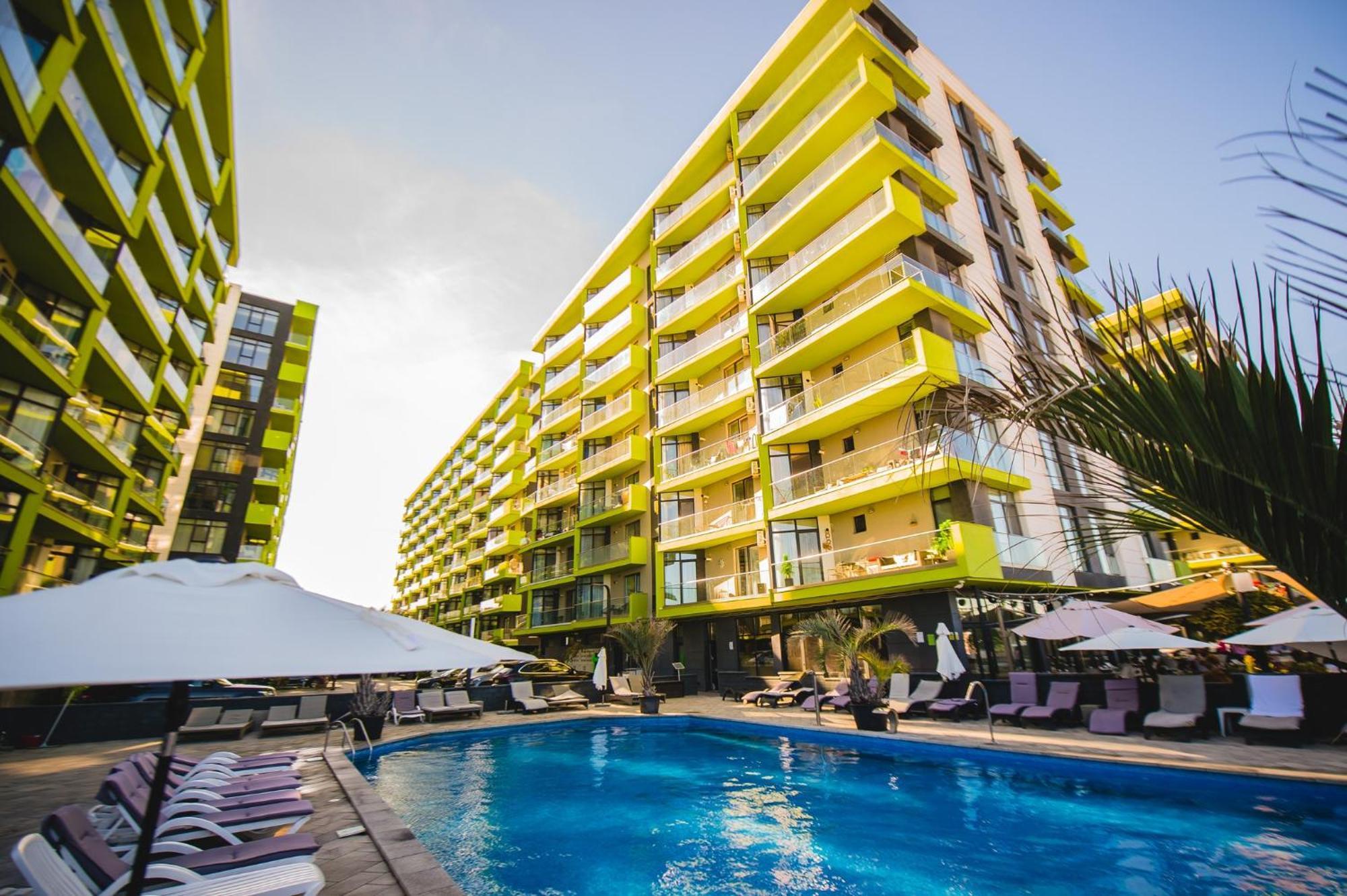 Purple Onyx - Pool & Spa Beach Resort Năvodari Esterno foto