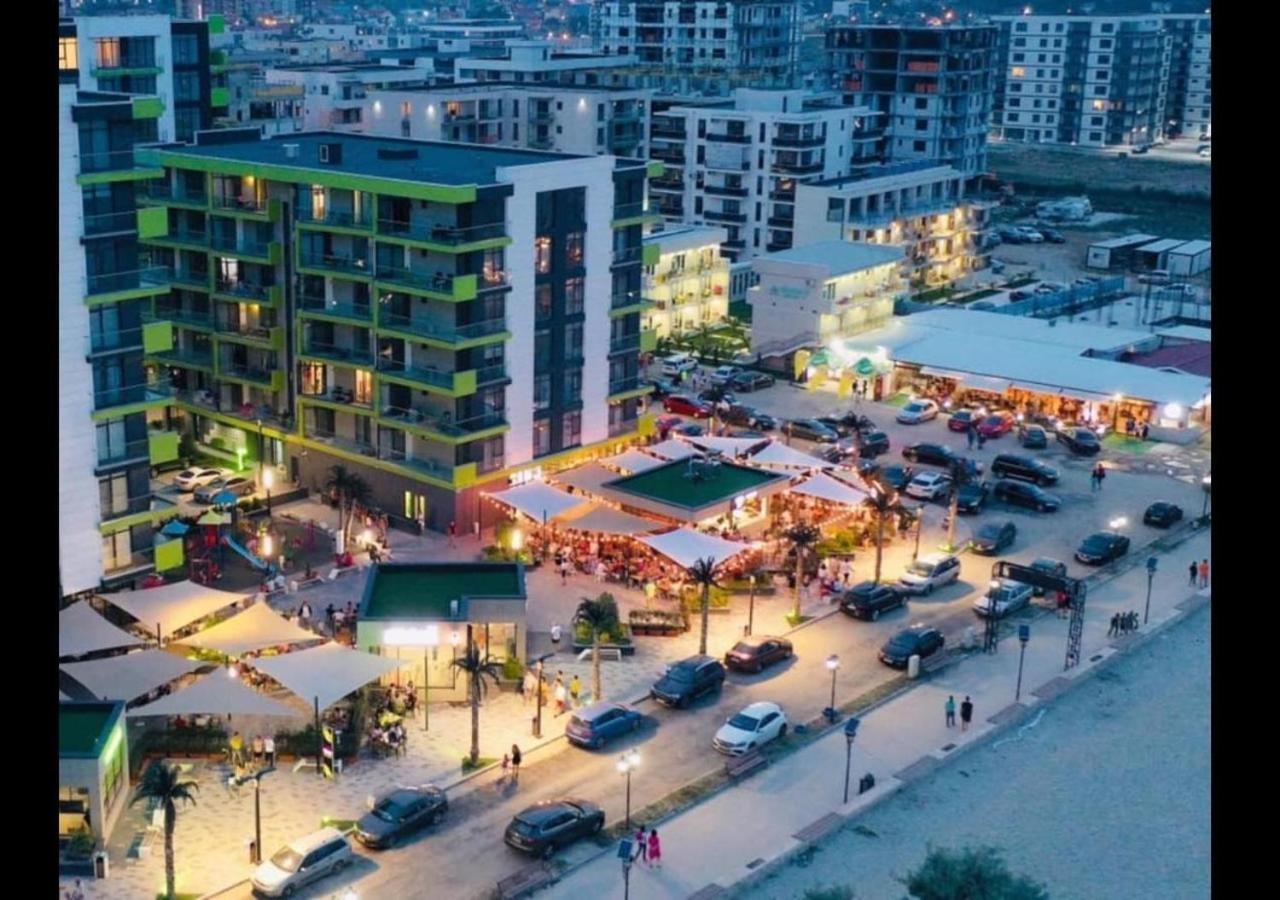 Purple Onyx - Pool & Spa Beach Resort Năvodari Esterno foto
