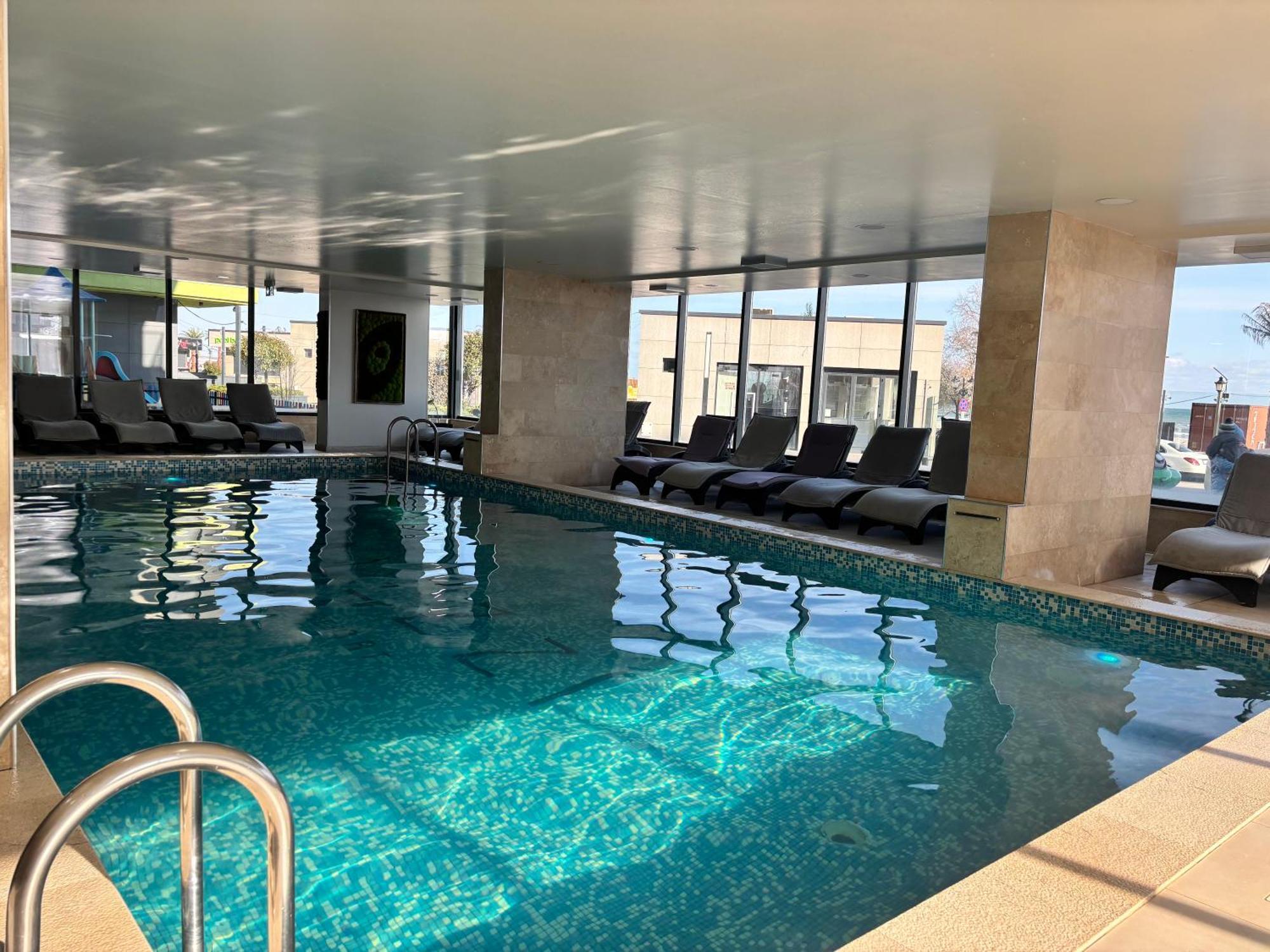 Purple Onyx - Pool & Spa Beach Resort Năvodari Esterno foto