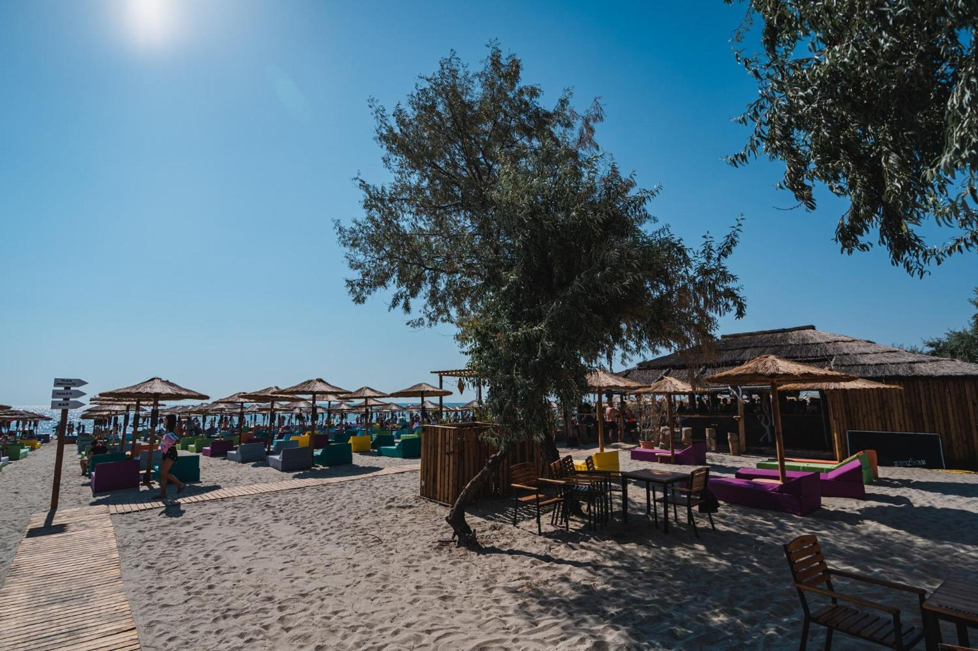 Purple Onyx - Pool & Spa Beach Resort Năvodari Esterno foto